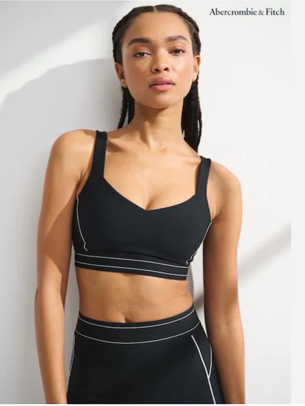 Abercrombie & Fitch YPB Black Seam-Detail Sports Bralette